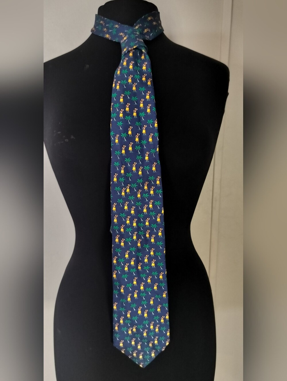 Navy Palm Tree & Figure Pattern Men's Tie